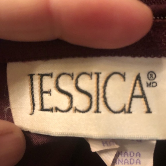 Vintage 90s burgundy Maxi Dress by Jessica. Size 18 - long spit up front- used - Picture 5 of 7